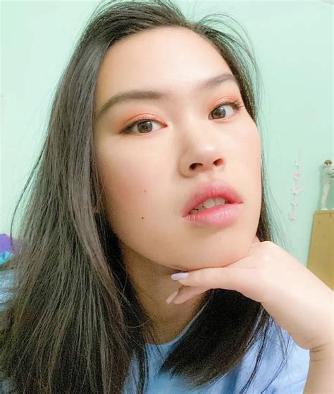 [Kik Grincors] Desperately need to cum to her, only got a few non nudes, please dirty talk her ...