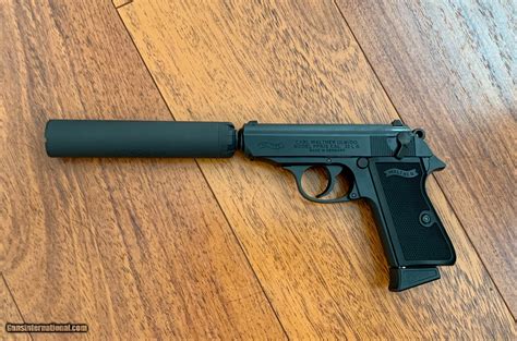 Walther PPK/S Threaded barrel .22LR