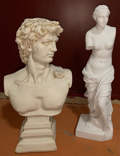 David Resin Statue 22 T and Venus de Milo Resin Statue 24 T