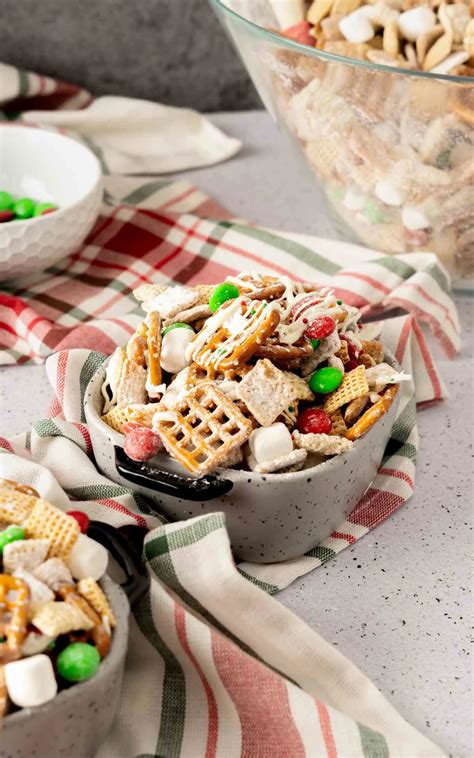 Christmas White Trash Recipe with Almond Bark - Mama Needs Cake®