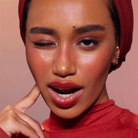 What Does Blushing Look Like On Dark Skin? - GA Fashion