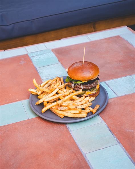 Safi Wine Bar (@safiwinebar) • Instagram photos and videos