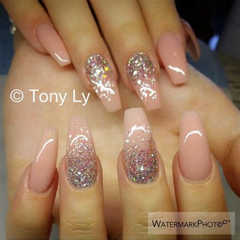 Nails That Sparkle
