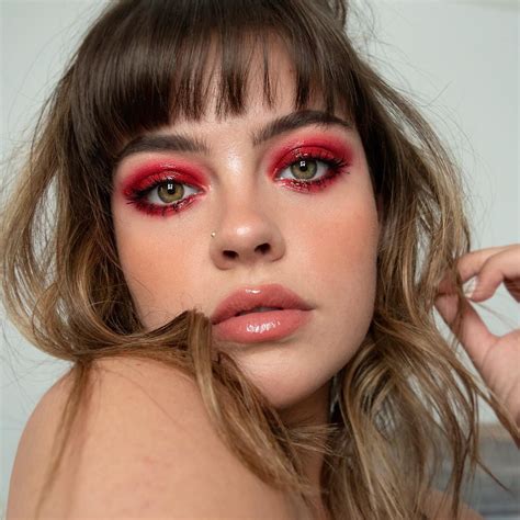 10 Red Eyeshadow Looks That Are Super Easy to Wear - Degrees Of Vanity