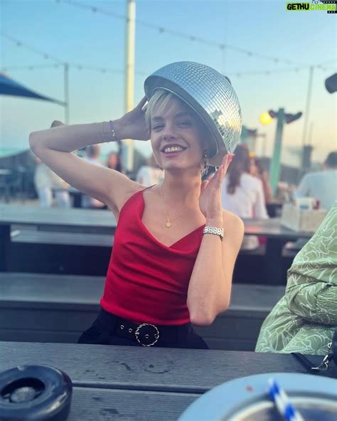 Holly Horne Wiki, Biography, Age, Gallery, Spouse and more