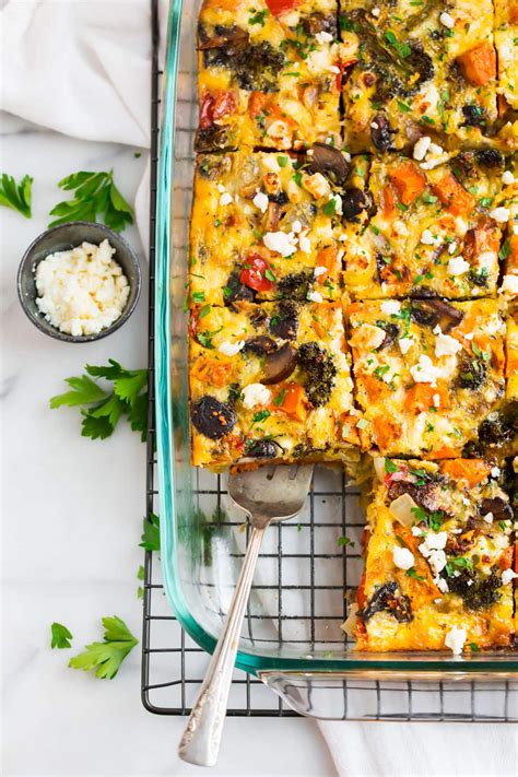 Vegetarian Breakfast Casserole {Perfect for a Crowd!} – WellPlated.com