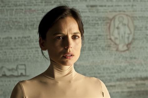 Download Elena Anaya Movie The Skin I Live In Wallpaper