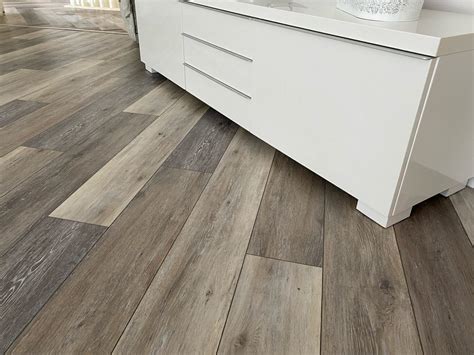 Differences between Waterproof Flooring and Water Resistant Flooring ...