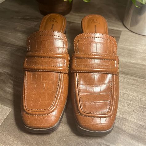 Time and Tru Women's Brown Loafers | Depop