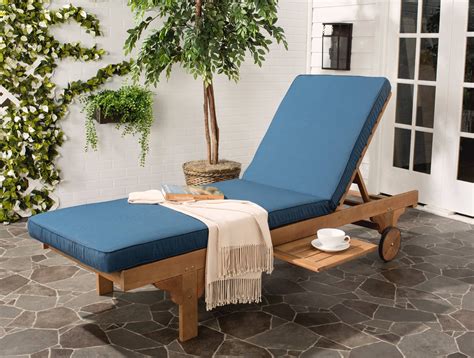Wooden Outdoor Chaise Lounge Chairs