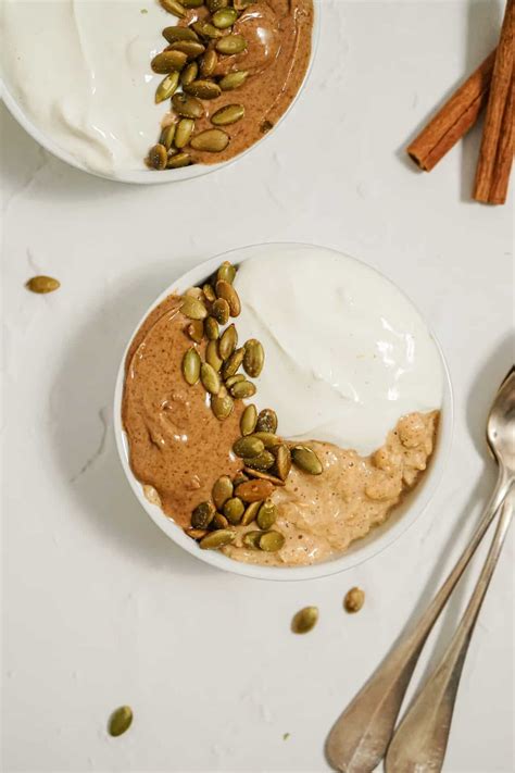 Cinnamon Spice Oatmeal with Pumpkin - The Perfect Pear