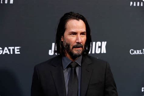 Does Keanu Reeves Smoke?