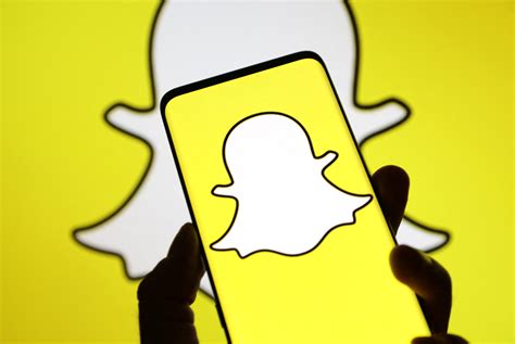 Snap expands AI chatbot with ability to create images | Reuters