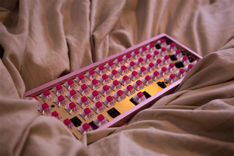 I hope I don't get in trouble for posting my nudes : r/MechanicalKeyboards