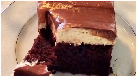 Ho Ho Cake Recipe: Layers of Yum - THE RECIPE BOWL