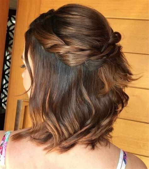 63 Beautiful And Cute Short Half Updos - Styleoholic