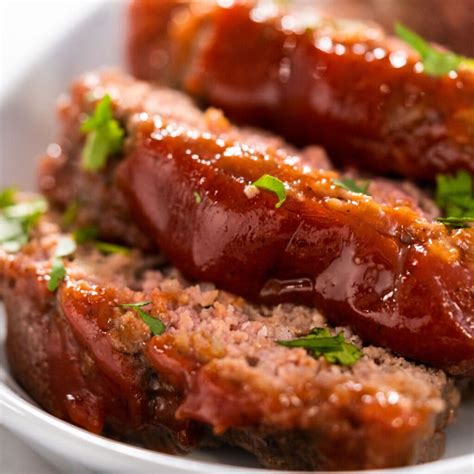 How Long to Cook 1 Lb Meatloaf (+ Classic Recipe) - Insanely Good