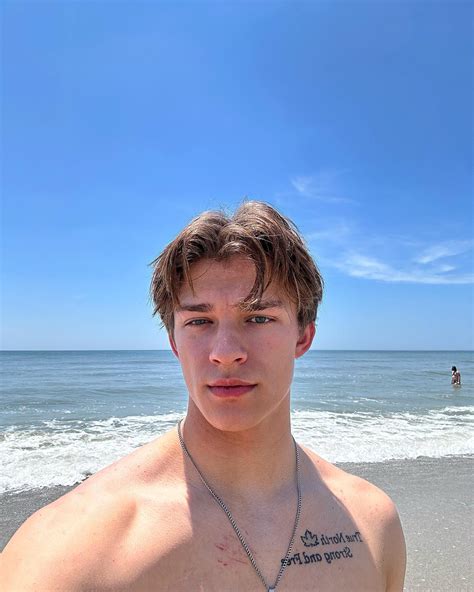 Picture of Alex Sampson in General Pictures - alex-sampson-1684431721.jpg | Teen Idols 4 You