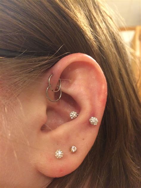 Double forward helix piercing - indyloki
