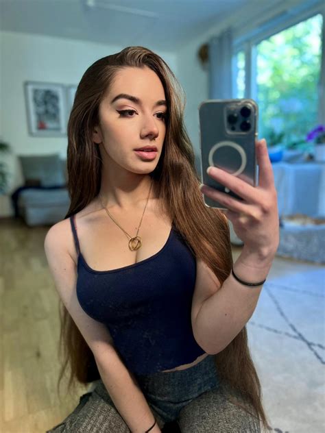 mikkka / missmikkaa Leaked Nude OnlyFans (Photo 1) - ShemaleLeaks!