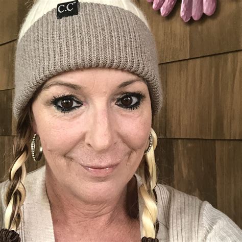 Dawn Johnston - Self Employed - Flamingo Ten06 | LinkedIn