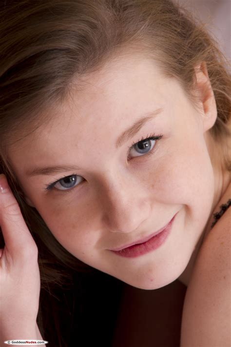 [Desnudos de la diosa] Emily Bloom - V2PH