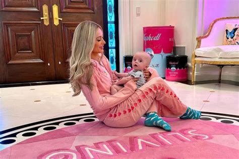 La rara enfermedad que podría padecer el hijo de Paris Hilton | Marca