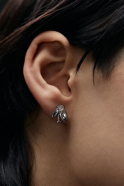 AVGVST Jewelry