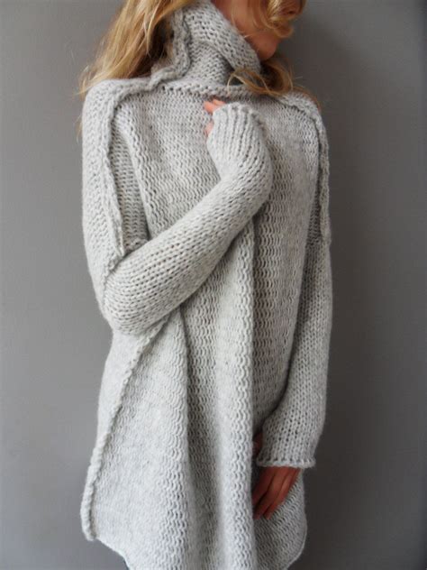Oversized, Chunky knit woman sweater. Slouchy/Bulky/Loose knit sweater ...