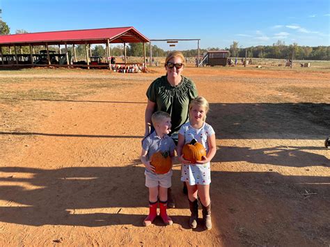 Classic Annie.: Hall Family Farm