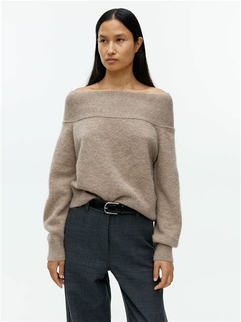 36 Best Off-the-Shoulder Sweaters for Women | Who What Wear