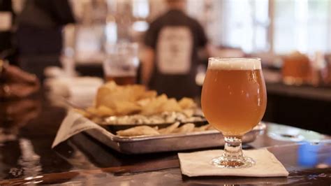 What's behind Lakeville's restaurant and bar boom - Axios Twin Cities