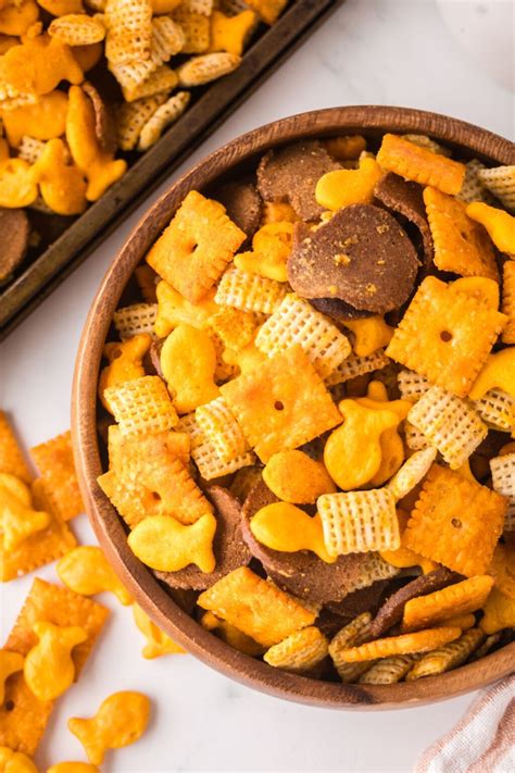 Cheddar Chex Mix - Kitchen Divas