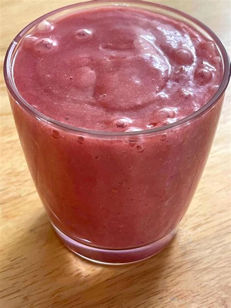 Raspberry Banana Coconut Milk Smoothie Without Yogurt