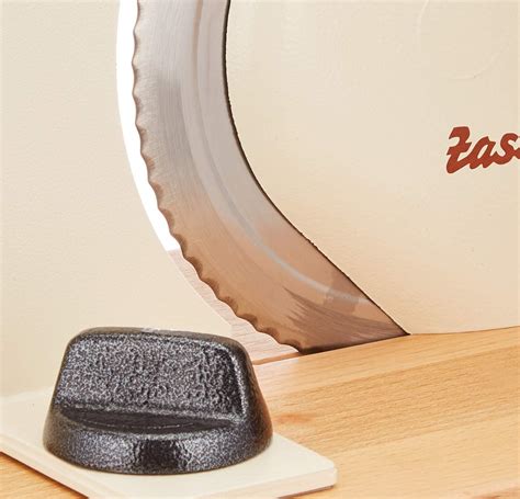 Zassenhaus Classic Manual Bread Slicer - Hand Crank, Australia | Ubuy