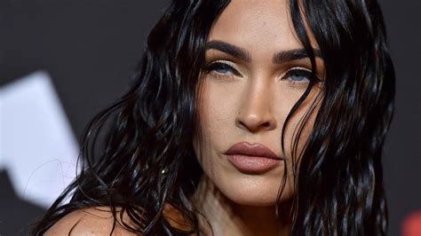 Frisurentrend 2022: "After Sex Hair" von Megan Fox - Die perfekte Frisur für die nächste Party