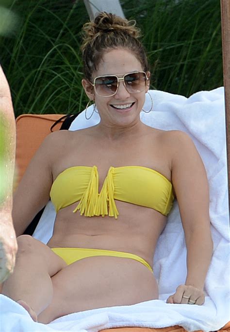 Jennifer Lopez's Best Bikini Photos and Swimsuit Pictures | Closer Weekly