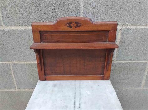 Mesita de noche antigua estilo inglés Eduardiano. Mesilla de dormitorio ...