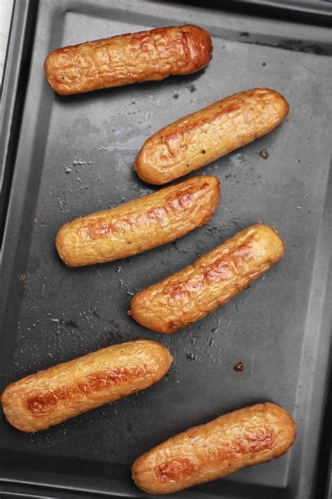 How To Cook Sausages In the Oven (Baked Sausage) - Recipe Vibes