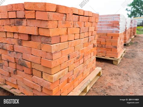 How Much Does A Full Pallet Of Bricks Weigh at Louis Brannan blog