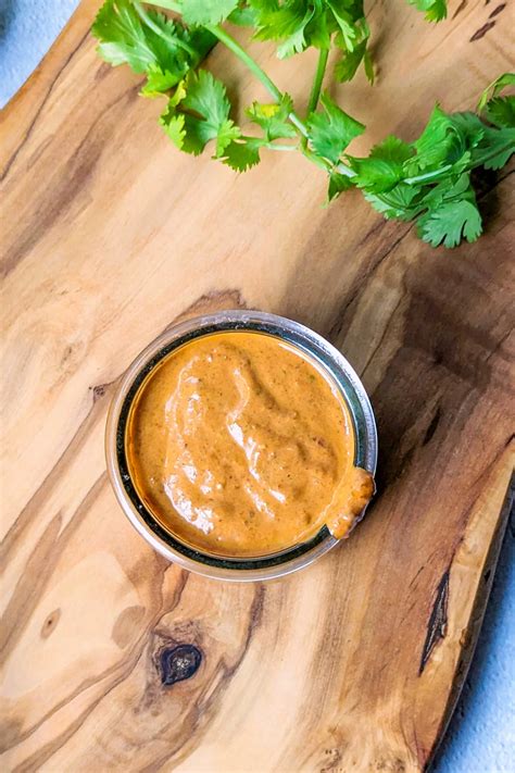 Easy 5-Minute Chipotle Lime Sauce Recipe