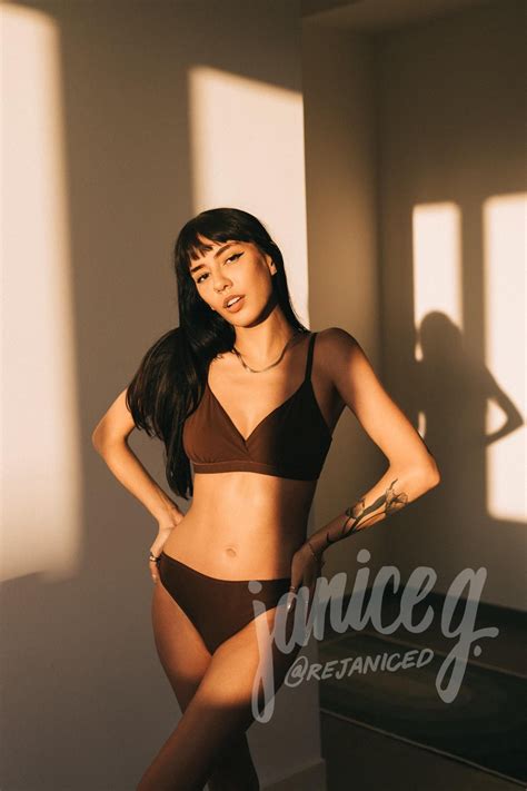 Janice Griffith - Nerdy Bush : r/rejaniced