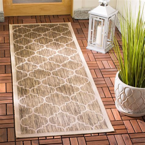 Safavieh Courtyard Alyssa Geometric Indoor/Outdoor Runner Rug, 2'3" x ...