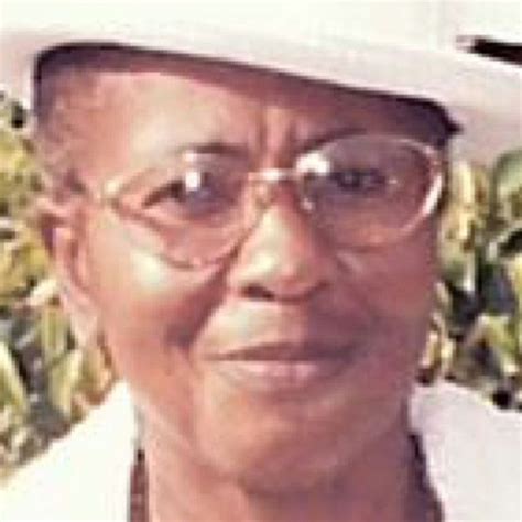 Maggie Hall-Knowles Obituary in Louisville at Davis Funeral Home | Obit
