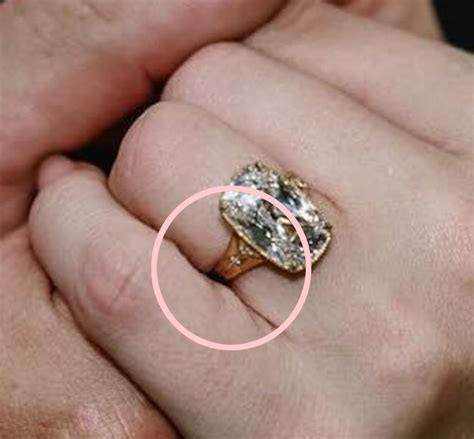 Taylor Swift Fans Think Travis Kelce Hid A Secret Detail In The ...