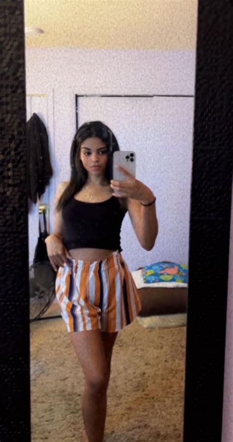 petite Latina just got out out a relationship looking for a discreet bbc to dominate me/snp ...