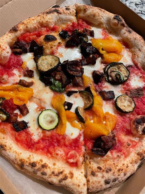 23 Best Pizza Places in Sarasota, FL [2022]