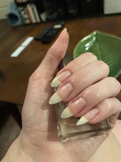 BIG.MEATY.CLAWS. : r/longnaturalnails