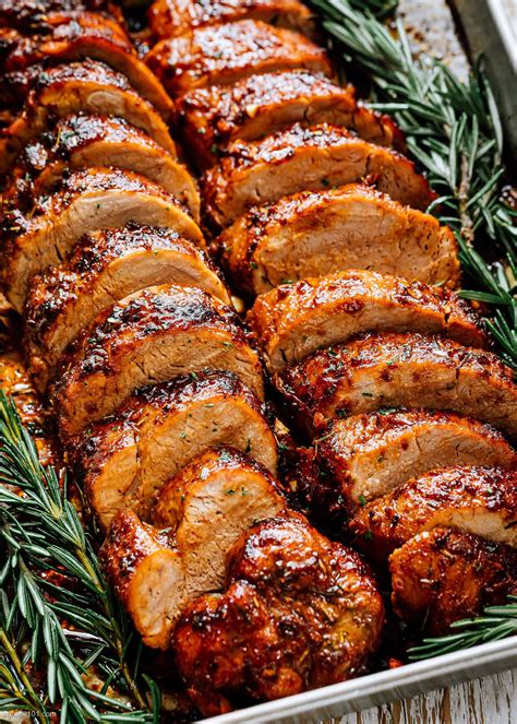 Juicy and Tender Pork Tenderloin Roast | Roasted pork tenderloin ...