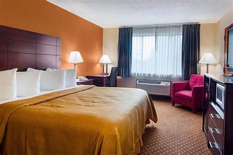 Super 8 by Wyndham Sturtevant/Racine | Sturtevant, WI Hotels